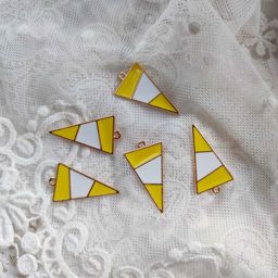 Підвіска - трикутник - жовтий з білим